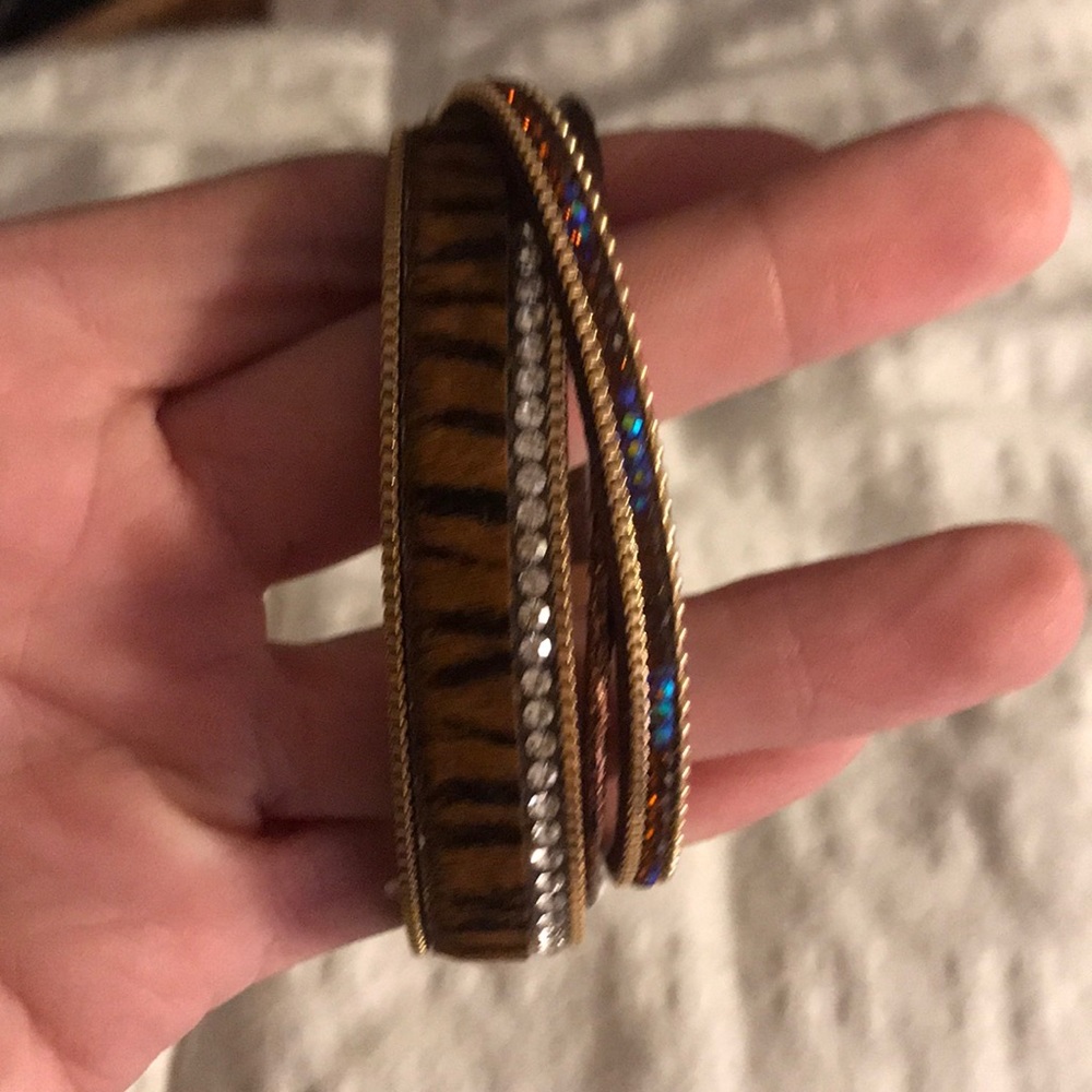 Tiger print bracelet leather with gems